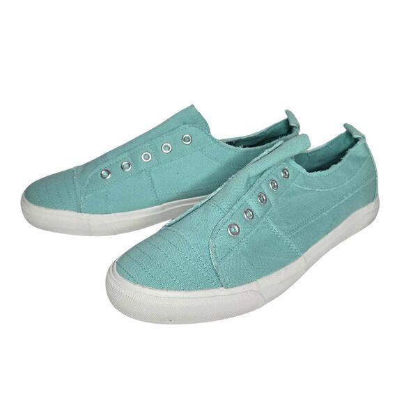 Boutique by Corkys Babalu Low Top Slip On Sneaker Size 11 NWOB - Picture 1 of 3